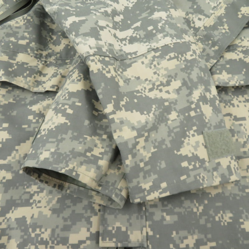 MILITARY衣料 | ミリタリーイリョウ ECWCS UNIVERSAL CAMO GORE-TEX PARKA ミリタリージャケット 8415-01-526-9181 カモ サイズ：M【瀬戸大橋店】