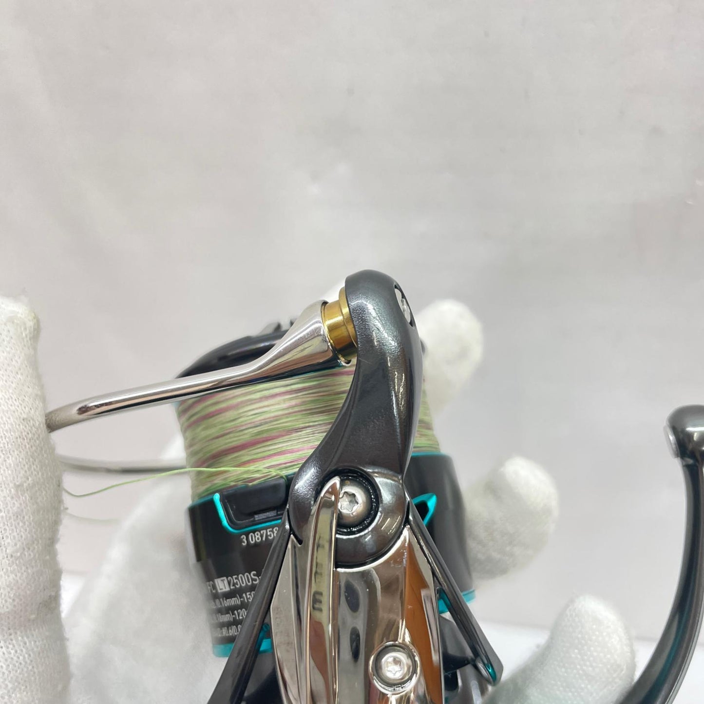 【フィッシング/釣り/釣具/リール】 【スピニングリール】Daiwa | ダイワ 21エメラルダスAIRFCLT2500S-DH 00060311【瀬戸大橋店】
