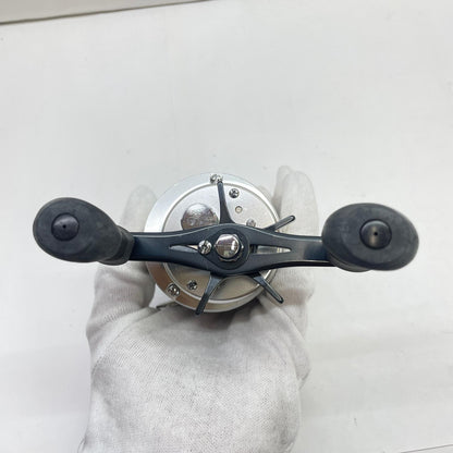 【フィッシング/釣り/釣具/リール】 【ベイトリール/右ハンドル】SHIMANO | シマノ 12オシアカルカッタ200PG 02946【瀬戸大橋店】