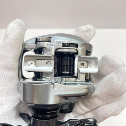 【フィッシング/釣り/釣具/リール】 【ベイトリール/右ハンドル】Daiwa | ダイワ 21アルファスSVTW800H 00630221【瀬戸大橋店】