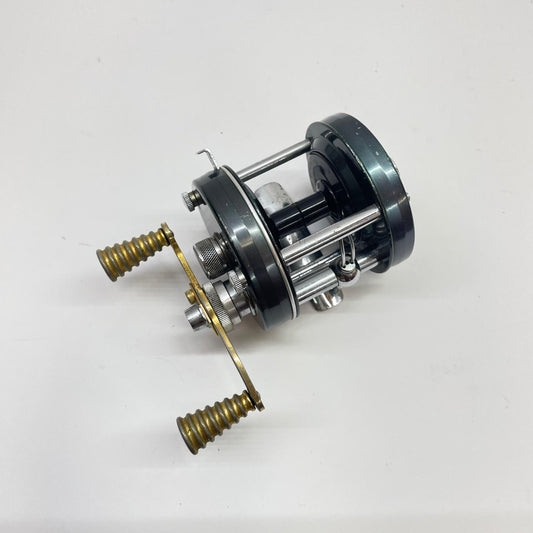 【フィッシング/釣り/釣具/リール】 【ベイトリール/右ハンドル】AbuGarcia | アブガルシア アンバサダー5000D ※カスタム品純正パーツありません。【瀬戸大橋店】