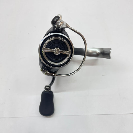 【フィッシング/釣り/釣具/リール】 【スピニングリール】Daiwa | ダイワ 18カルディアLT2000S ※カスタム品純正パーツありません。【瀬戸大橋店】