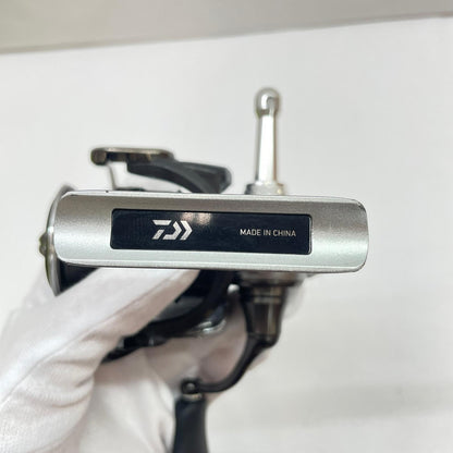 【フィッシング/釣り/釣具/リール】 【スピニングリール】Daiwa | ダイワ 18カルディアLT2000S ※カスタム品純正パーツありません。【瀬戸大橋店】
