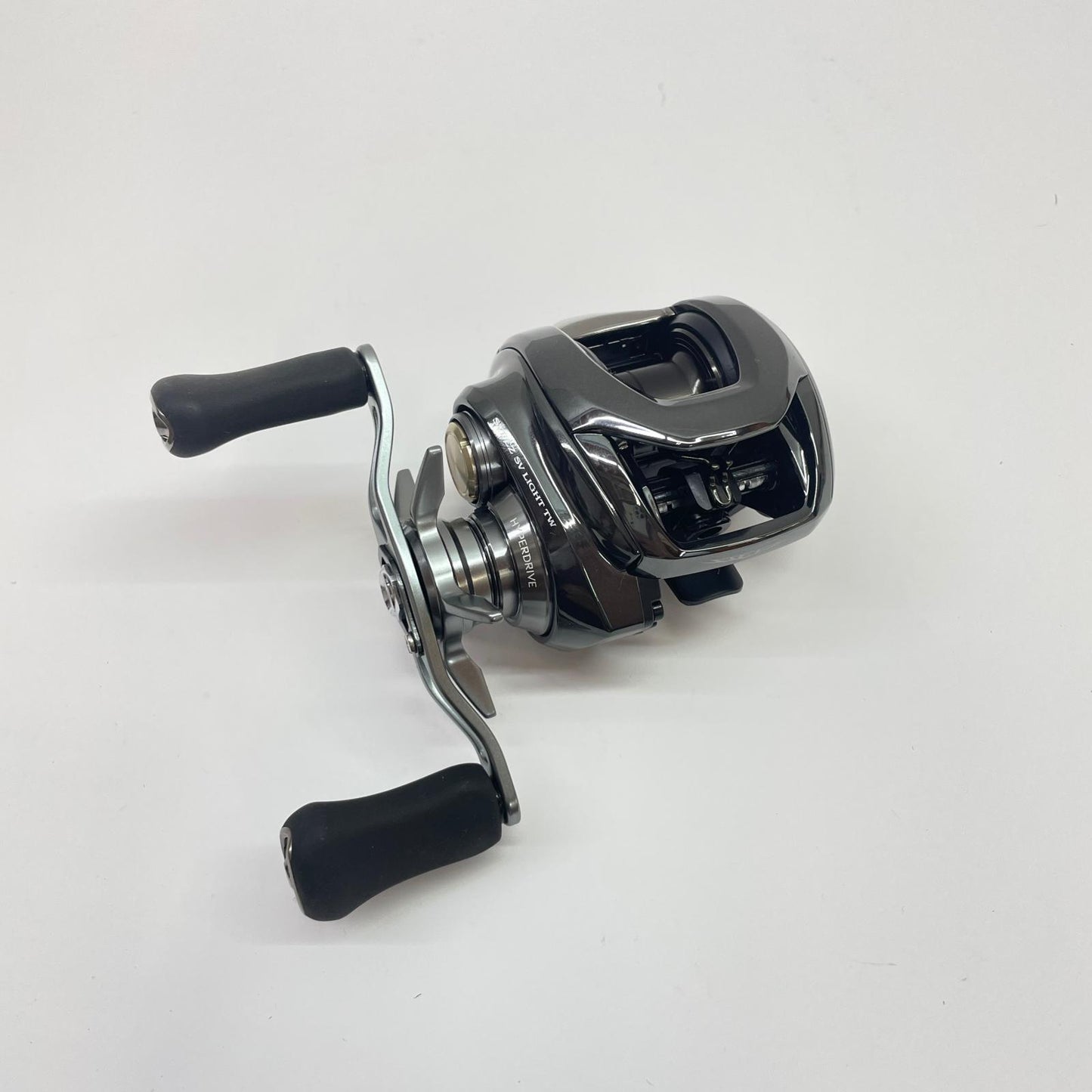 【フィッシング/釣り/釣具/リール】 【ベイトリール/右ハンドル】Daiwa | ダイワ 26スティーズSVライトTW100H 00690322【瀬戸大橋店】