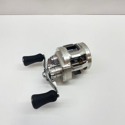 【フィッシング/釣り/釣具/リール】 【ベイトリール/右ハンドル】Daiwa | ダイワ 26リョウガSV100 00630142【瀬戸大橋店】