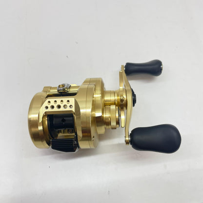 【フィッシング/釣り/釣具/リール】 【ベイトリール/右ハンドル】SHIMANO | シマノ 21カルカッタコンクエスト100 04232【瀬戸大橋店】