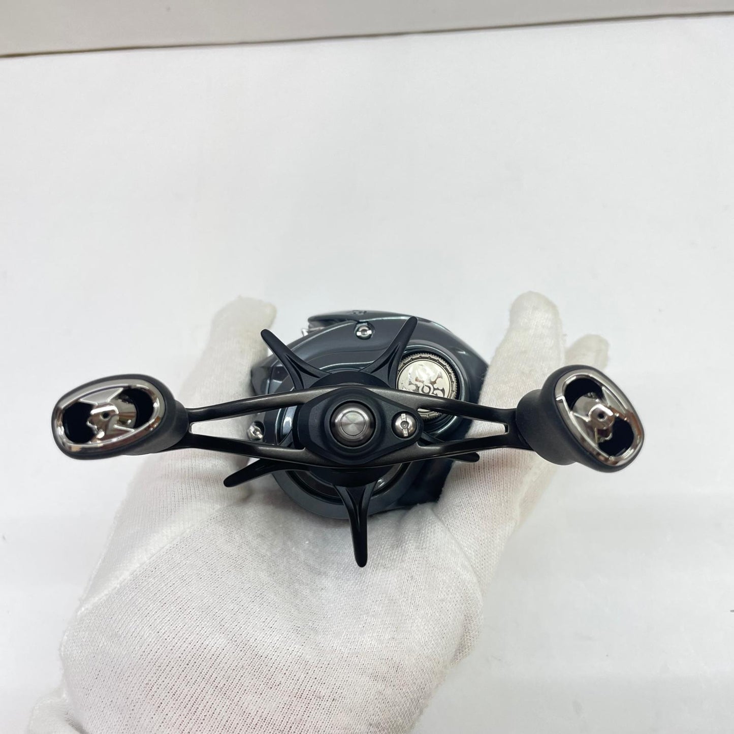【フィッシング/釣り/釣具/リール】 【ベイトリール/左ハンドル】Daiwa | ダイワ 25タトゥーラSVTW100L 00630152【瀬戸大橋店】