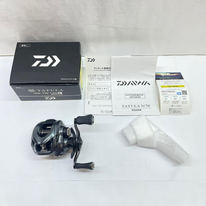 【フィッシング/釣り/釣具/リール】 【ベイトリール/左ハンドル】Daiwa | ダイワ 25タトゥーラSVTW100L 00630152【瀬戸大橋店】