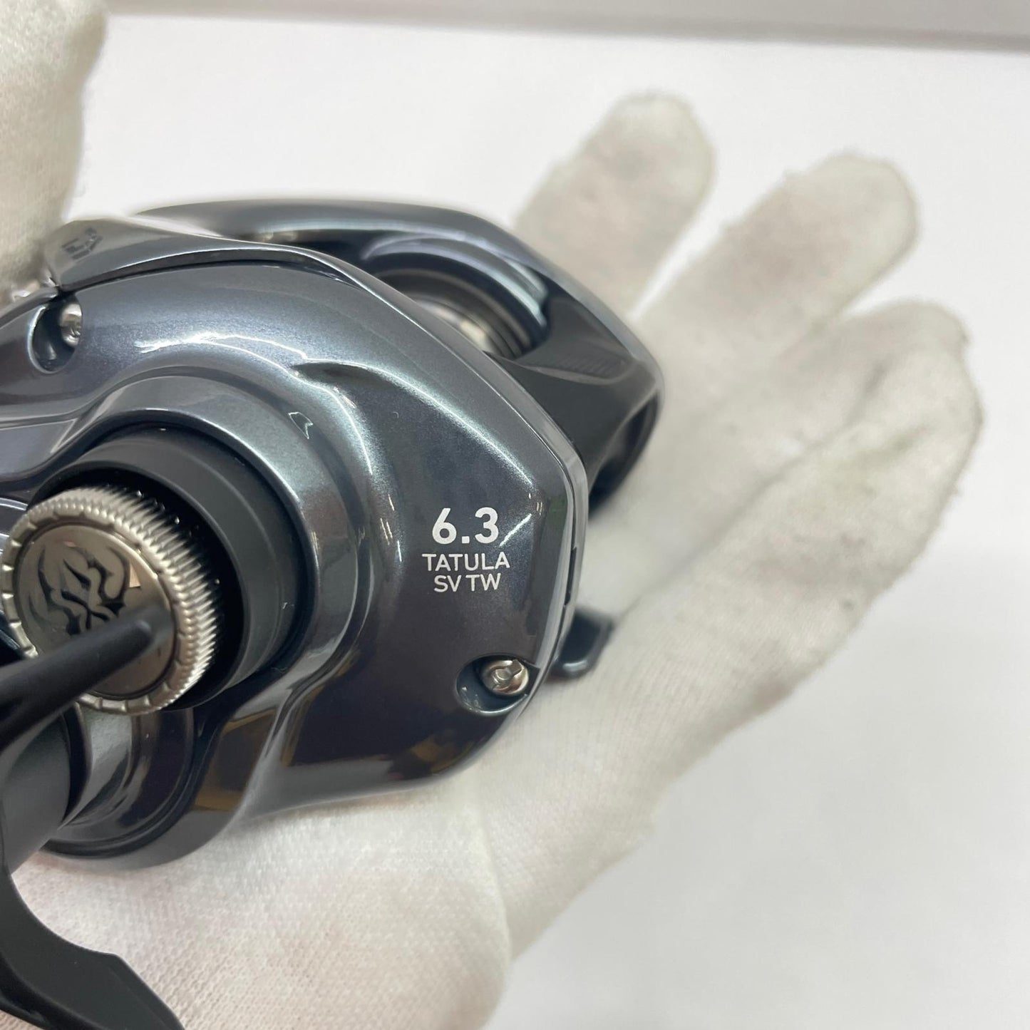 【フィッシング/釣り/釣具/リール】 【ベイトリール/左ハンドル】Daiwa | ダイワ 25タトゥーラSVTW100L 00630152【瀬戸大橋店】