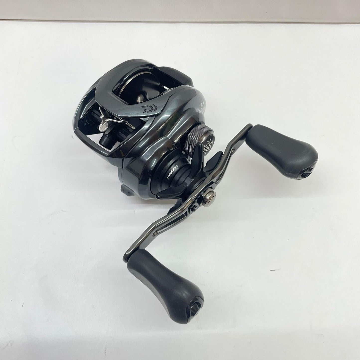 【フィッシング/釣り/釣具/リール】 【ベイトリール/左ハンドル】Daiwa | ダイワ 21タトゥーラTW300XHL 00630106【瀬戸大橋店】