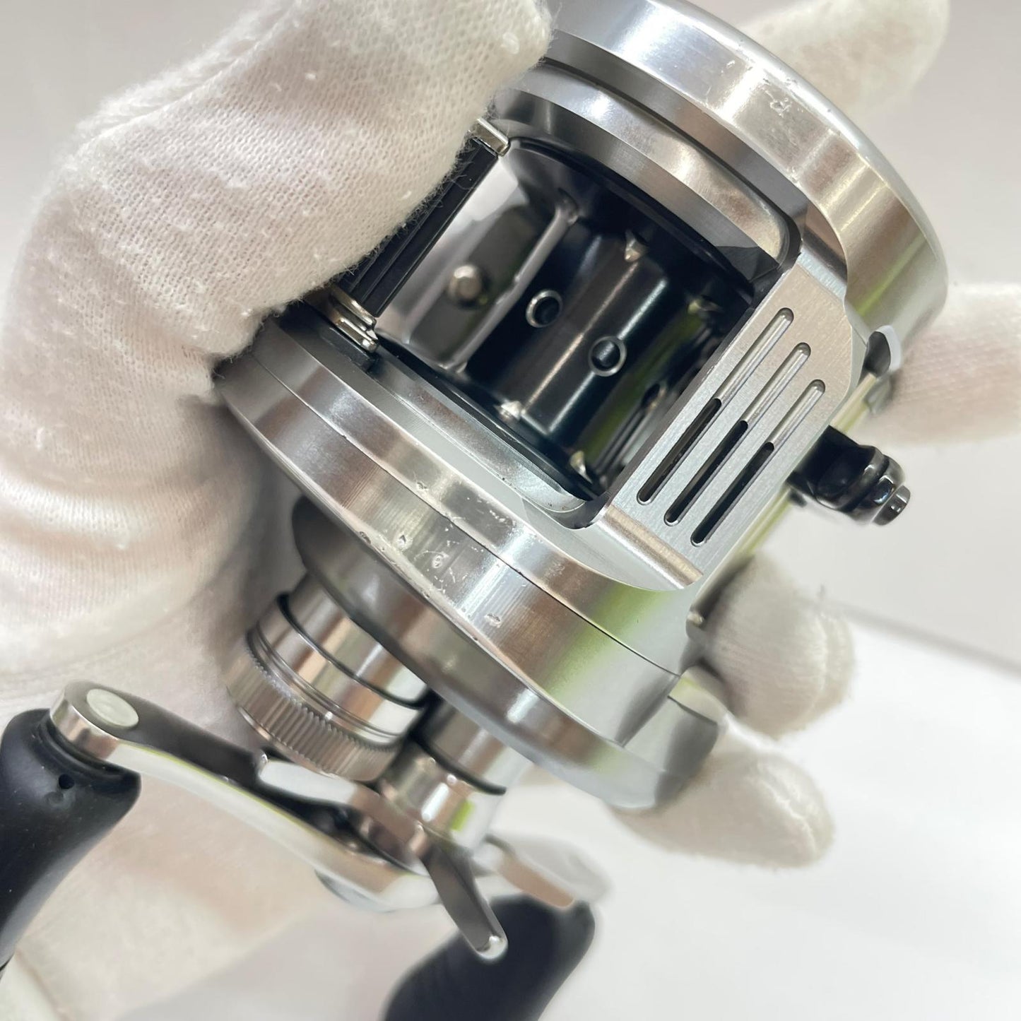 【フィッシング/釣り/釣具/リール】 【ベイトリール/右ハンドル】SHIMANO | シマノ 19カルカッタコンクエストDC200 03978【瀬戸大橋店】