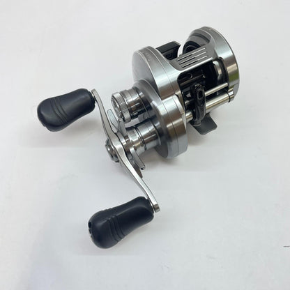 【フィッシング/釣り/釣具/リール】 【ベイトリール/右ハンドル】SHIMANO | シマノ 19カルカッタコンクエストDC200 03978【瀬戸大橋店】