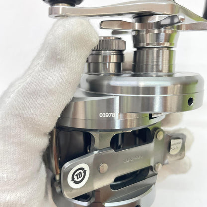 【フィッシング/釣り/釣具/リール】 【ベイトリール/右ハンドル】SHIMANO | シマノ 19カルカッタコンクエストDC200 03978【瀬戸大橋店】