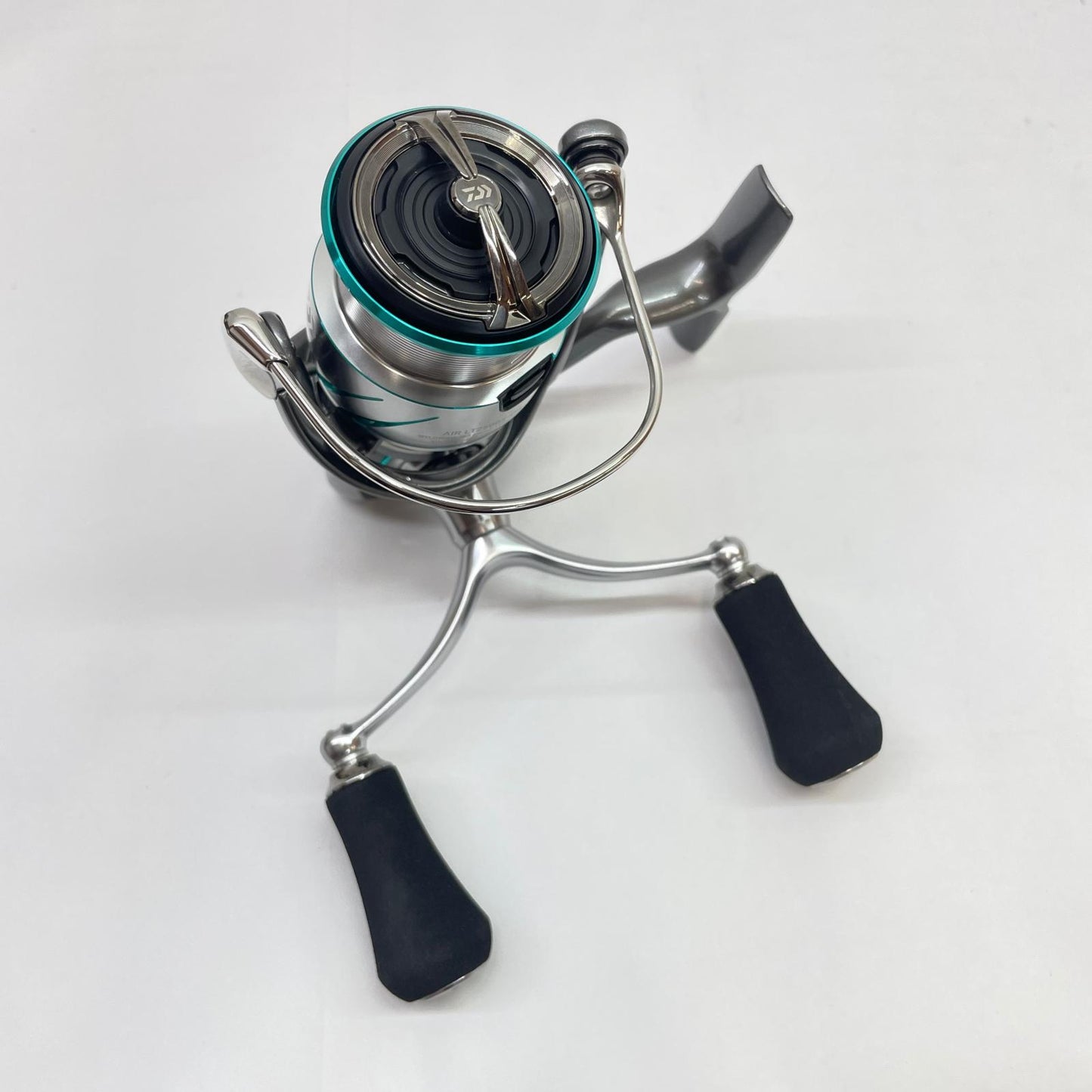 【フィッシング/釣り/釣具/リール】 【スピニングリール】Daiwa | ダイワ 25エメラルダスAIRLT2500S-DH 00061321【瀬戸大橋店】