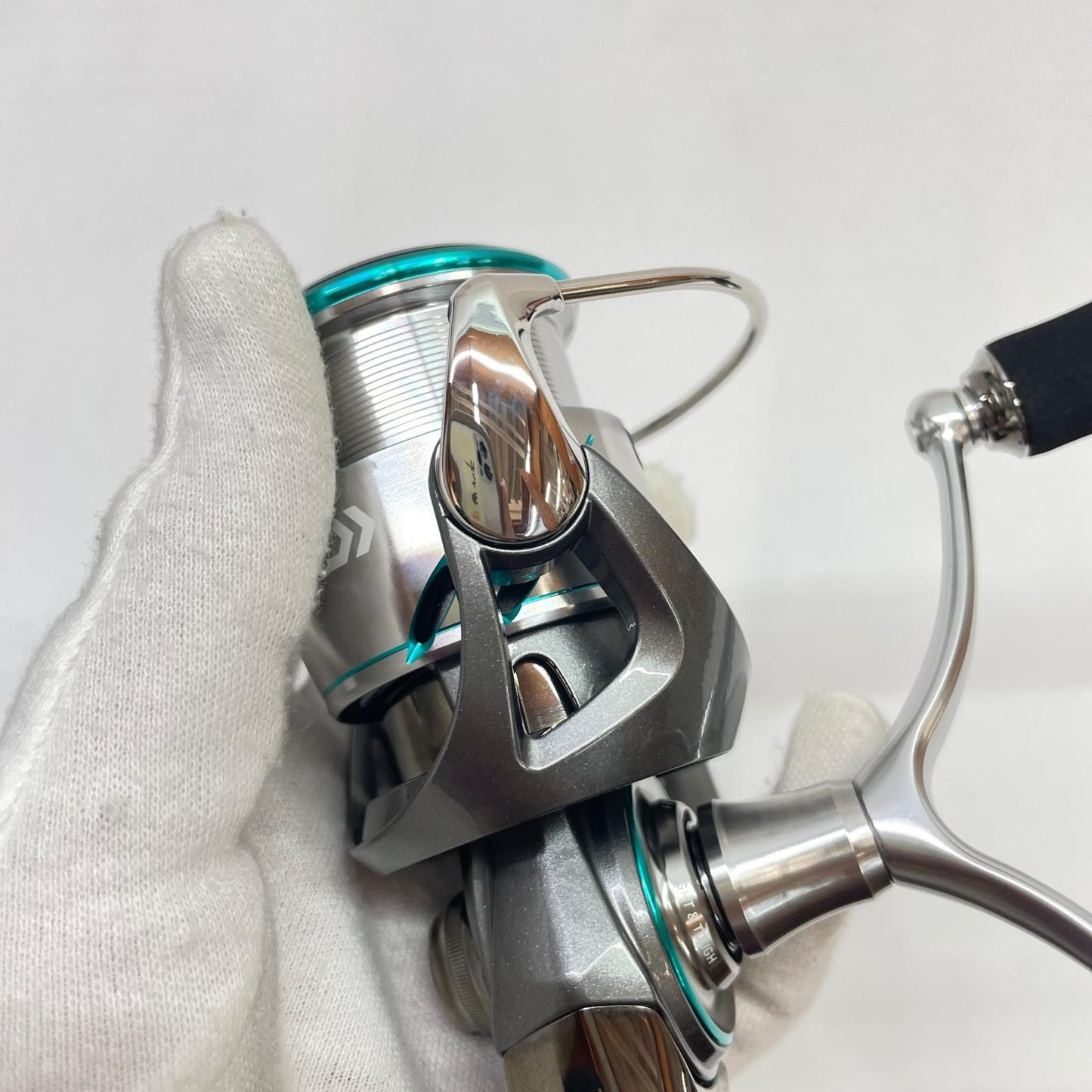 【フィッシング/釣り/釣具/リール】 【スピニングリール】Daiwa | ダイワ 25エメラルダスAIRLT2500S-DH 00061321【瀬戸大橋店】