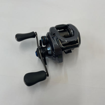 【フィッシング/釣り/釣具/リール】 【ベイトリール/右ハンドル】SHIMANO | シマノ 24SLX70 046956【瀬戸大橋店】