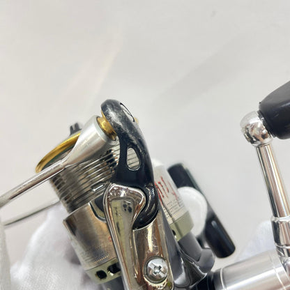 【フィッシング/釣り/釣具/リール】 【スピニングリール】Daiwa | ダイワ ソフティスト月下美人 2004 ※全体的に目立つキズが多数あり【瀬戸大橋店】