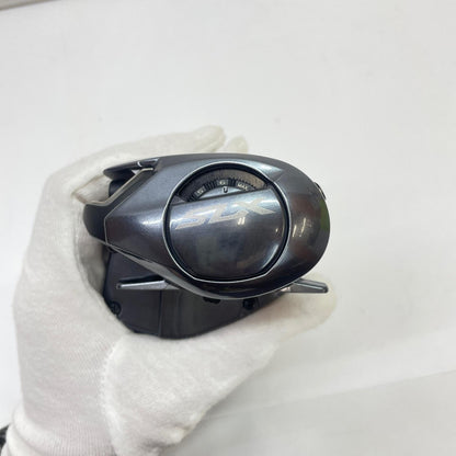 【フィッシング/釣り/釣具/リール】 【ベイトリール/右ハンドル】SHIMANO | シマノ 24SLX70 046956【瀬戸大橋店】