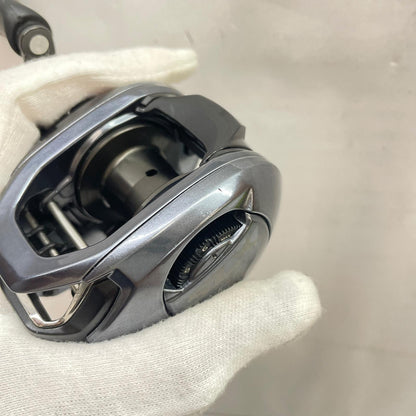 【フィッシング/釣り/釣具/リール】 【ベイトリール/右ハンドル】SHIMANO | シマノ 24SLX70 046956【瀬戸大橋店】