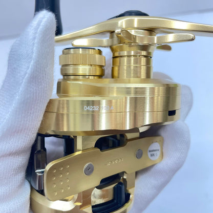 【フィッシング/釣り/釣具/リール】 【ベイトリール/右ハンドル】SHIMANO | シマノ 21カルカッタコンクエスト100 04232【瀬戸大橋店】