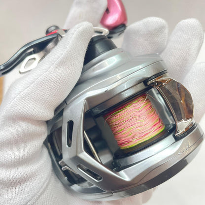 【フィッシング/釣り/釣具/リール】 【ベイトリール/右ハンドル】Daiwa | ダイワ 21アルファスSVTW800H ※カスタム品純正パーツありません。【瀬戸大橋店】