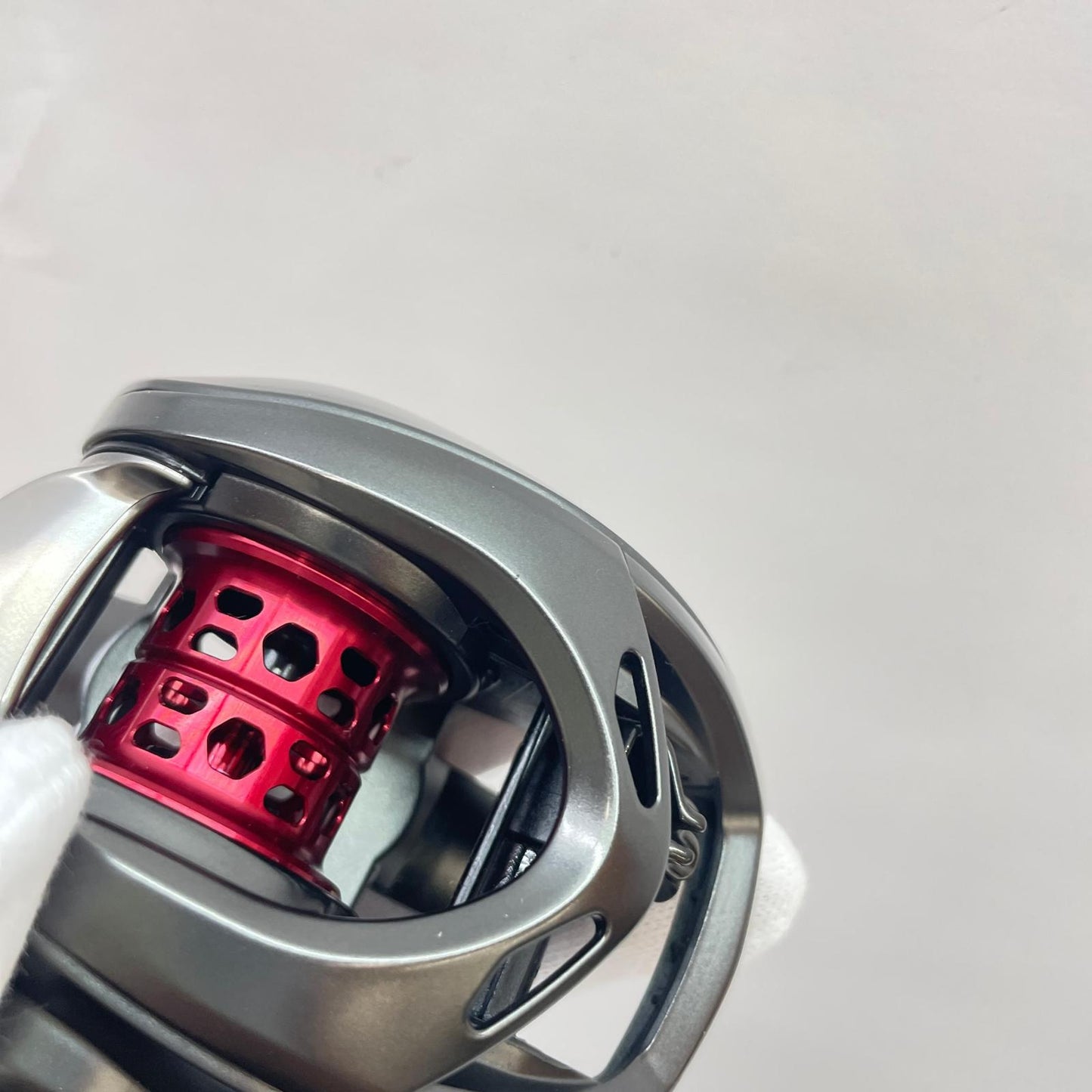 【フィッシング/釣り/釣具/リール】 【ベイトリール/右ハンドル】Daiwa | ダイワ 20スティーズAIRTW500H 00613536【瀬戸大橋店】