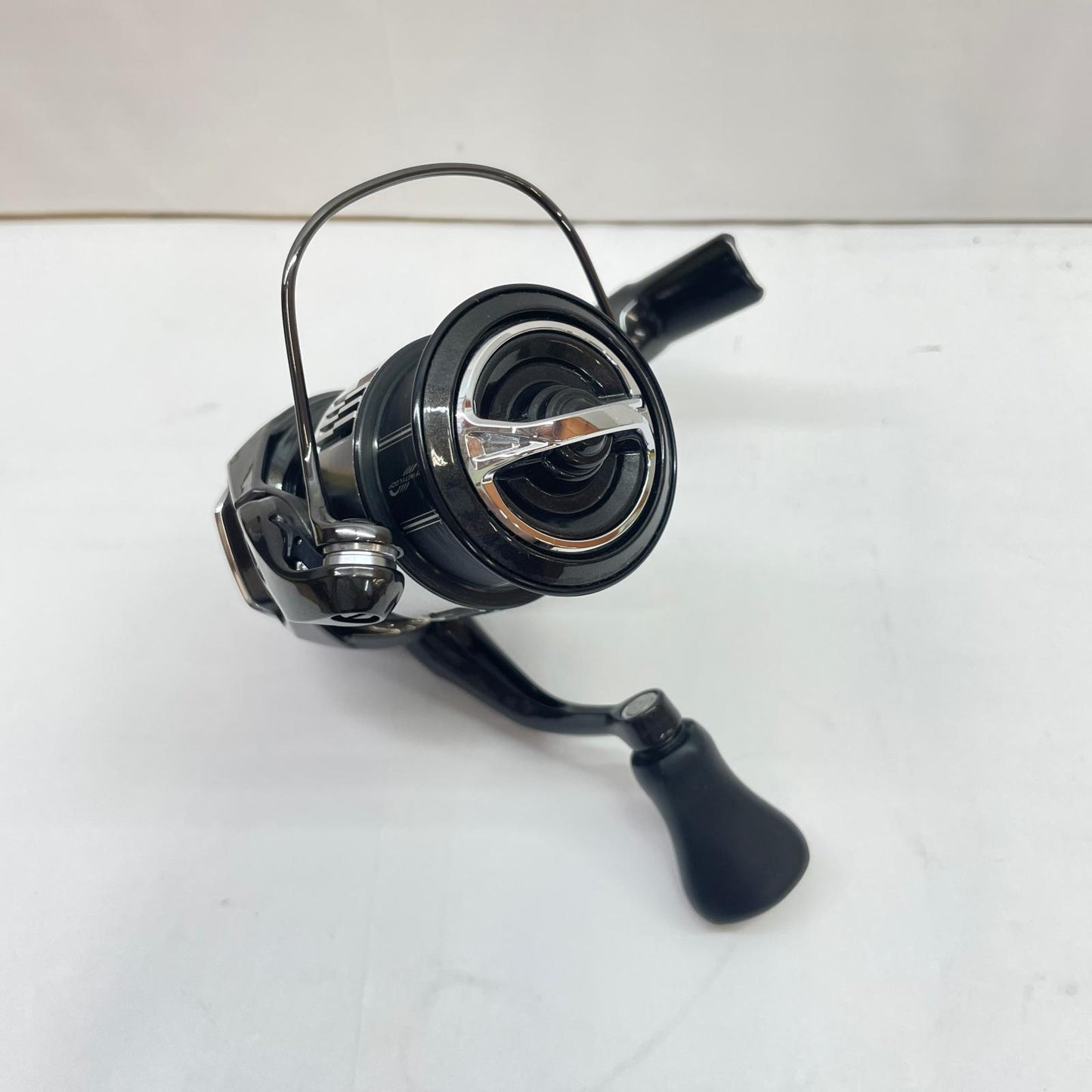 【フィッシング/釣り/釣具/リール】 【スピニングリール】SHIMANO | シマノ 23ヴァンキッシュC2000SHG 045249【瀬戸大橋店】