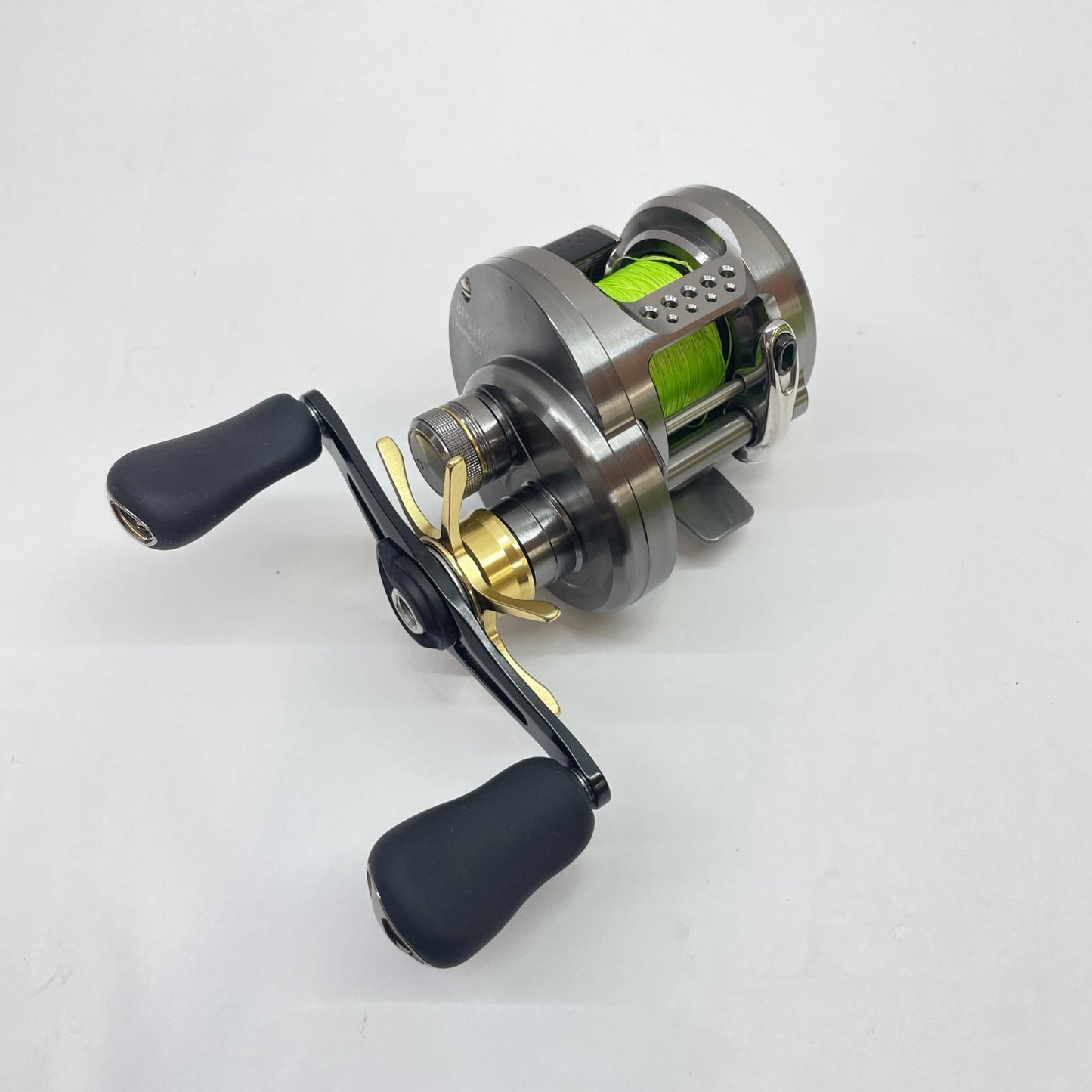 【フィッシング/釣り/釣具/リール】 【ベイトリール/右ハンドル】SHIMANO | シマノ 17カルカッタコンクエストBFSHG 03675 ※カスタム品純正パーツありません。【瀬戸大橋店】