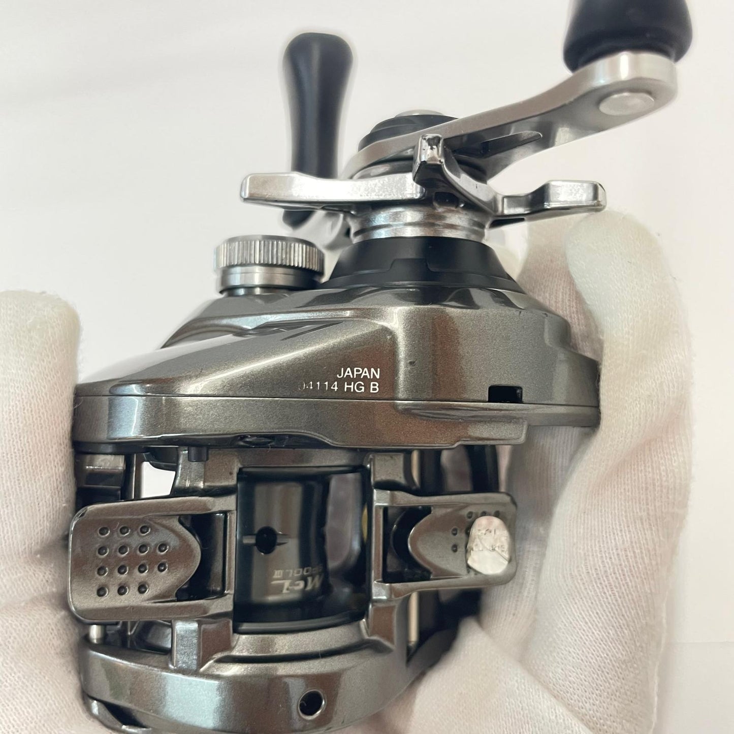【フィッシング/釣り/釣具/リール】 【ベイトリール/右ハンドル】SHIMANO | シマノ 20メタニウムHG 04114【瀬戸大橋店】