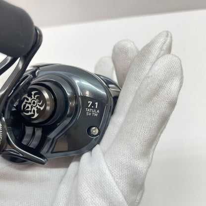 【フィッシング/釣り/釣具/リール】 【ベイトリール/左ハンドル】Daiwa | ダイワ 20タトゥーラSVTW103SHL 00630090【瀬戸大橋店】