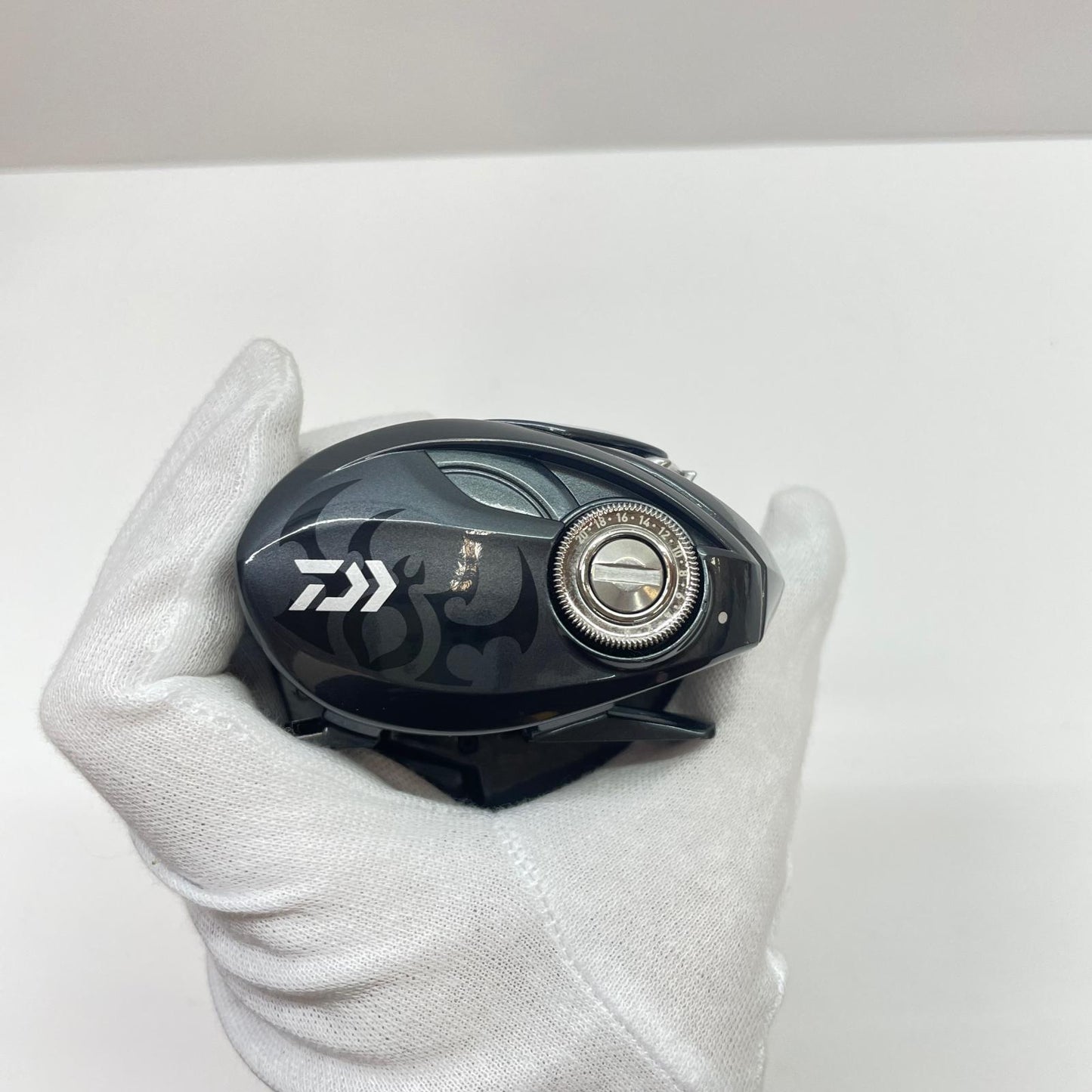 【フィッシング/釣り/釣具/リール】 【ベイトリール/左ハンドル】Daiwa | ダイワ 20タトゥーラSVTW103SHL 00630090【瀬戸大橋店】