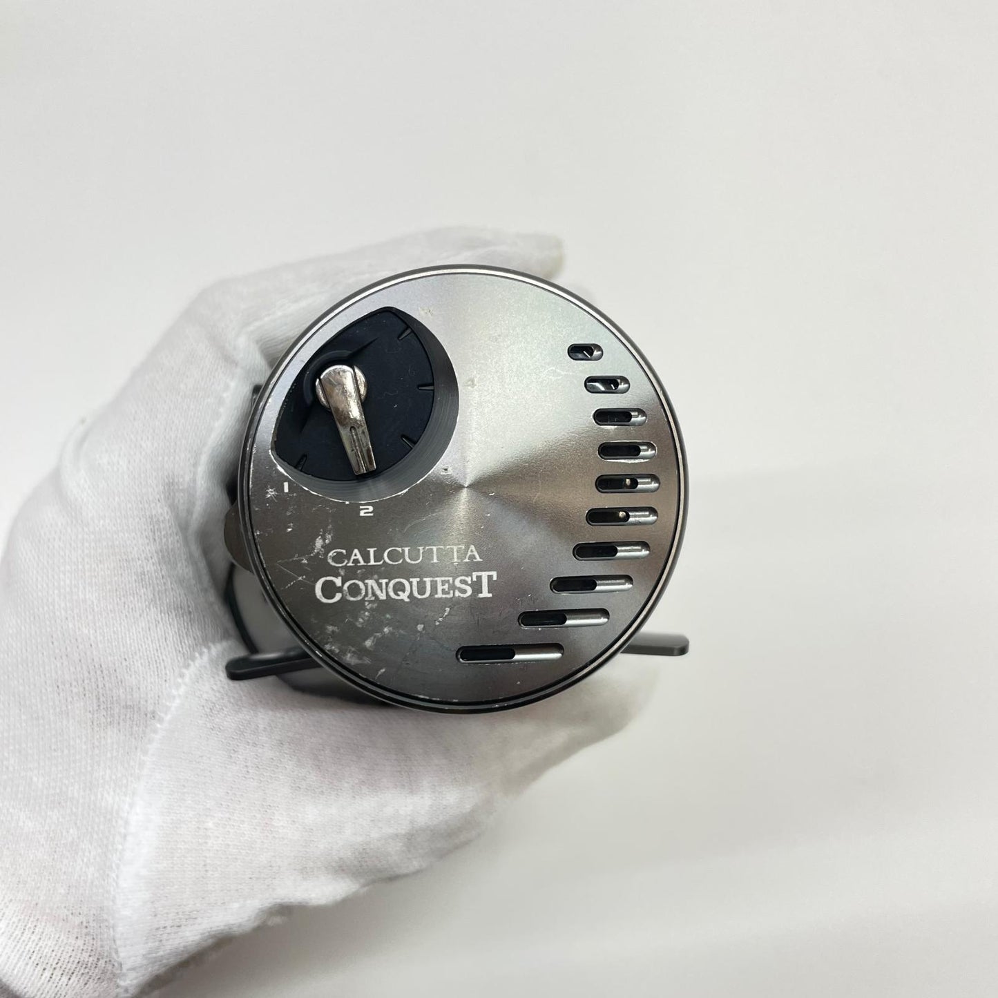 【フィッシング/釣り/釣具/リール】 【ベイトリール/右ハンドル】SHIMANO | シマノ 20カルカッタコンクエストDC100 04083【瀬戸大橋店】