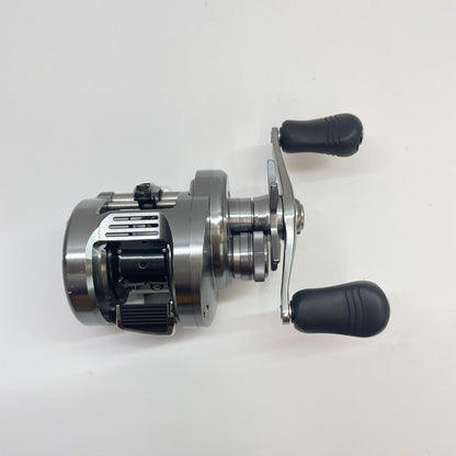 【フィッシング/釣り/釣具/リール】 【ベイトリール/右ハンドル】SHIMANO | シマノ 20カルカッタコンクエストDC100 04083【瀬戸大橋店】