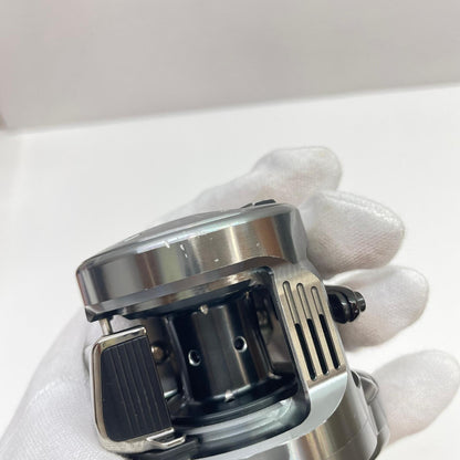 【フィッシング/釣り/釣具/リール】 【ベイトリール/右ハンドル】SHIMANO | シマノ 20カルカッタコンクエストDC100 04083【瀬戸大橋店】
