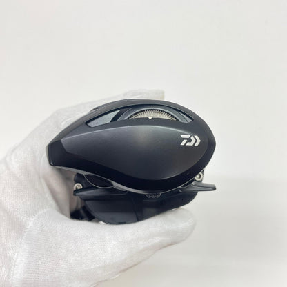 【フィッシング/釣り/釣具/リール】 【ベイトリール/右ハンドル】Daiwa | ダイワ 25アルファスBFTW8.5R 00630270【瀬戸大橋店】