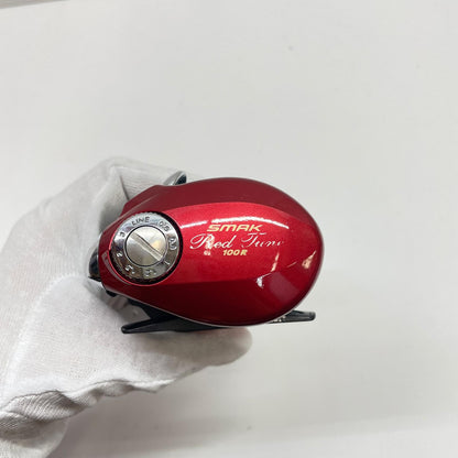 【フィッシング/釣り/釣具/リール】 【ベイトリール/右ハンドル】Daiwa | ダイワ SMAKレッドチューン100R 615012【瀬戸大橋店】