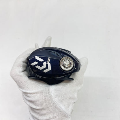 【フィッシング/釣り/釣具/リール】 【ベイトリール/左ハンドル】Daiwa | ダイワ 23ソルティストTW 100XHL PE SP 00631035【瀬戸大橋店】