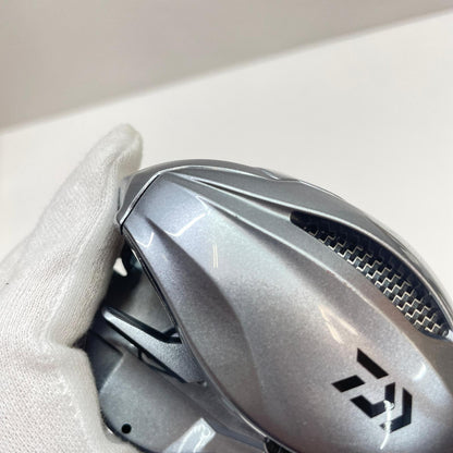 【フィッシング/釣り/釣具/リール】 【ベイトリール/右ハンドル】Daiwa | ダイワ 18スパルタンTW100H【瀬戸大橋店】
