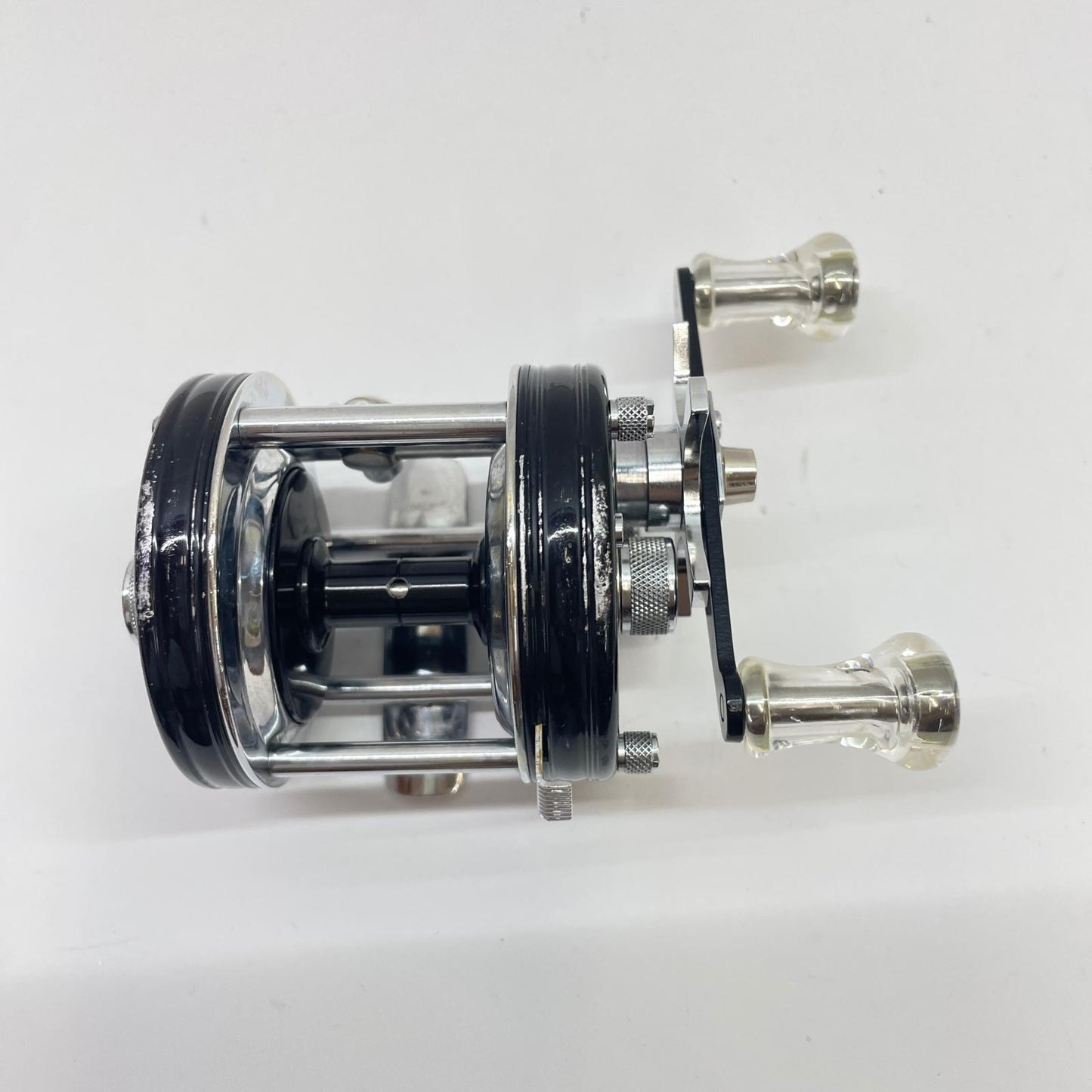 【フィッシング/釣り/釣具/リール】 【ベイトリール/右ハンドル】AbuGarcia | アブガルシア アンバサダー5000C ※カスタム品純正パーツありません。【瀬戸大橋店】
