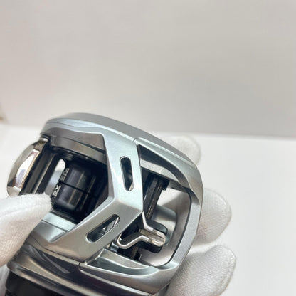 【フィッシング/釣り/釣具/リール】 【ベイトリール/右ハンドル】Daiwa | ダイワ アルファスSVTW800H【瀬戸大橋店】