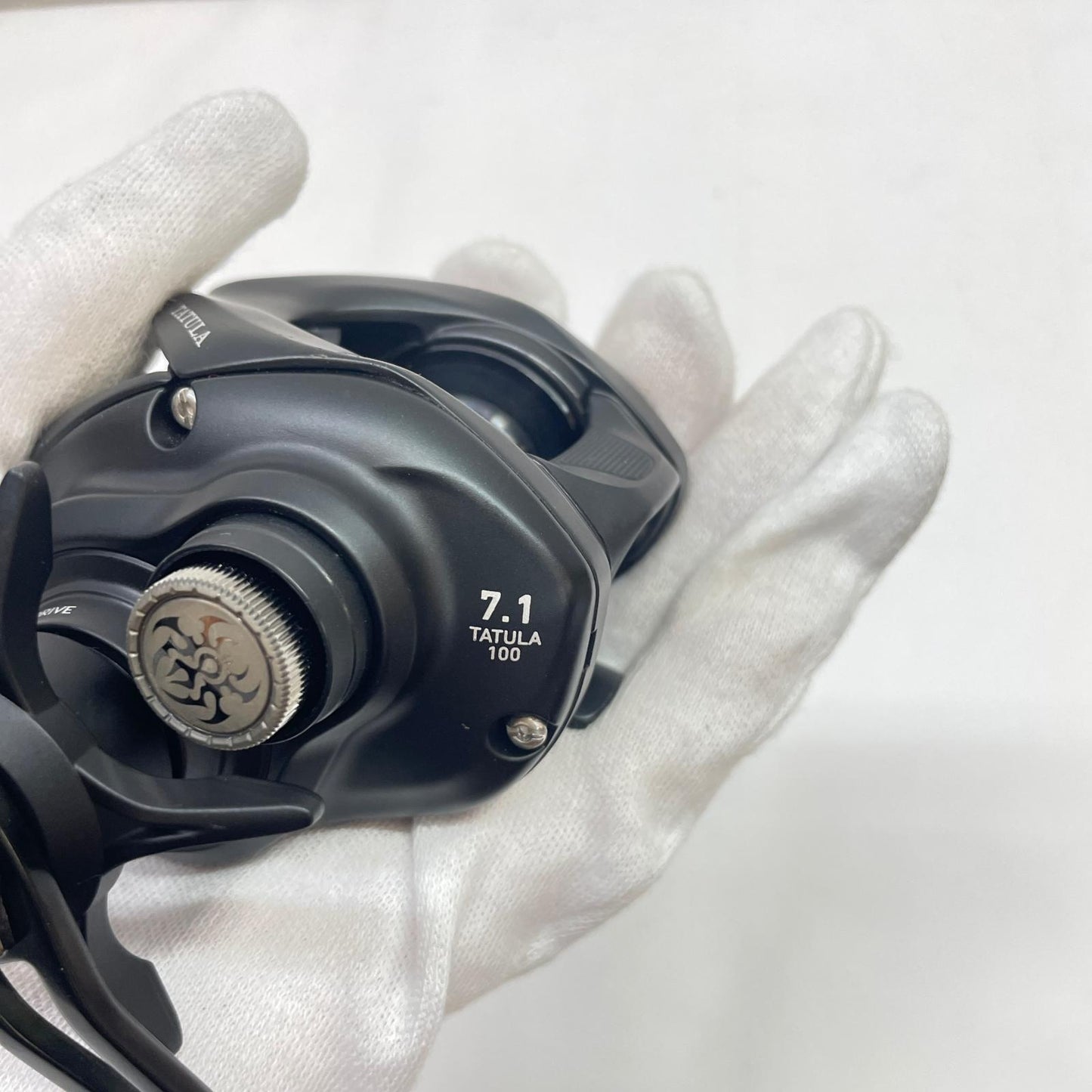 【フィッシング/釣り/釣具/リール】 【ベイトリール/左ハンドル】Daiwa | ダイワ 24タトゥーラTW100HL【瀬戸大橋店】