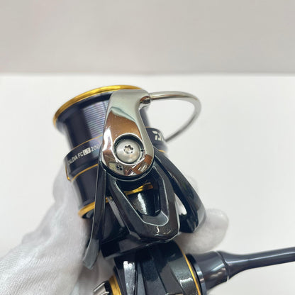 【フィッシング/釣り/釣具/リール】 【スピニングリール】Daiwa | ダイワ 21カルディアFCLT2000S【瀬戸大橋店】