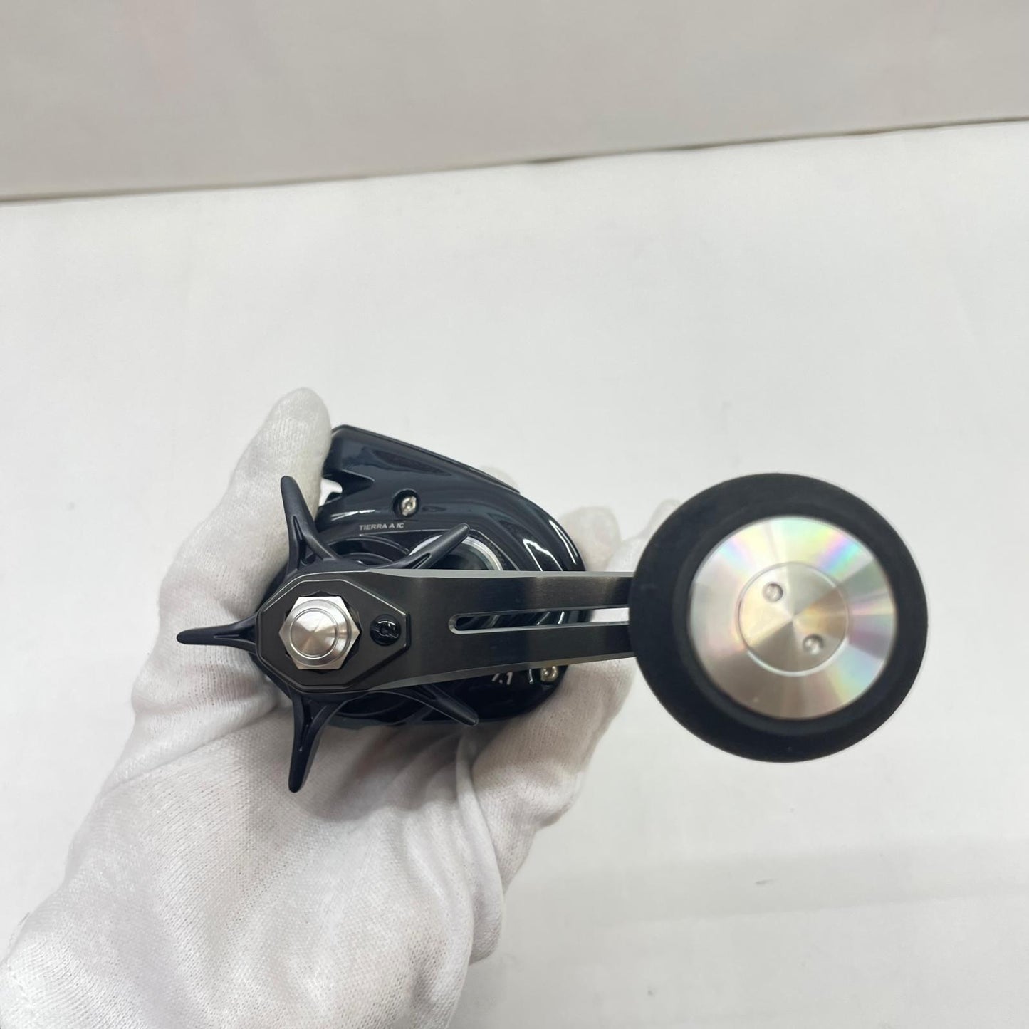 【フィッシング/釣り/釣具/リール】 【ベイトリール/左ハンドル】Daiwa | ダイワ 21ティエラAIC150HL 00631008【瀬戸大橋店】