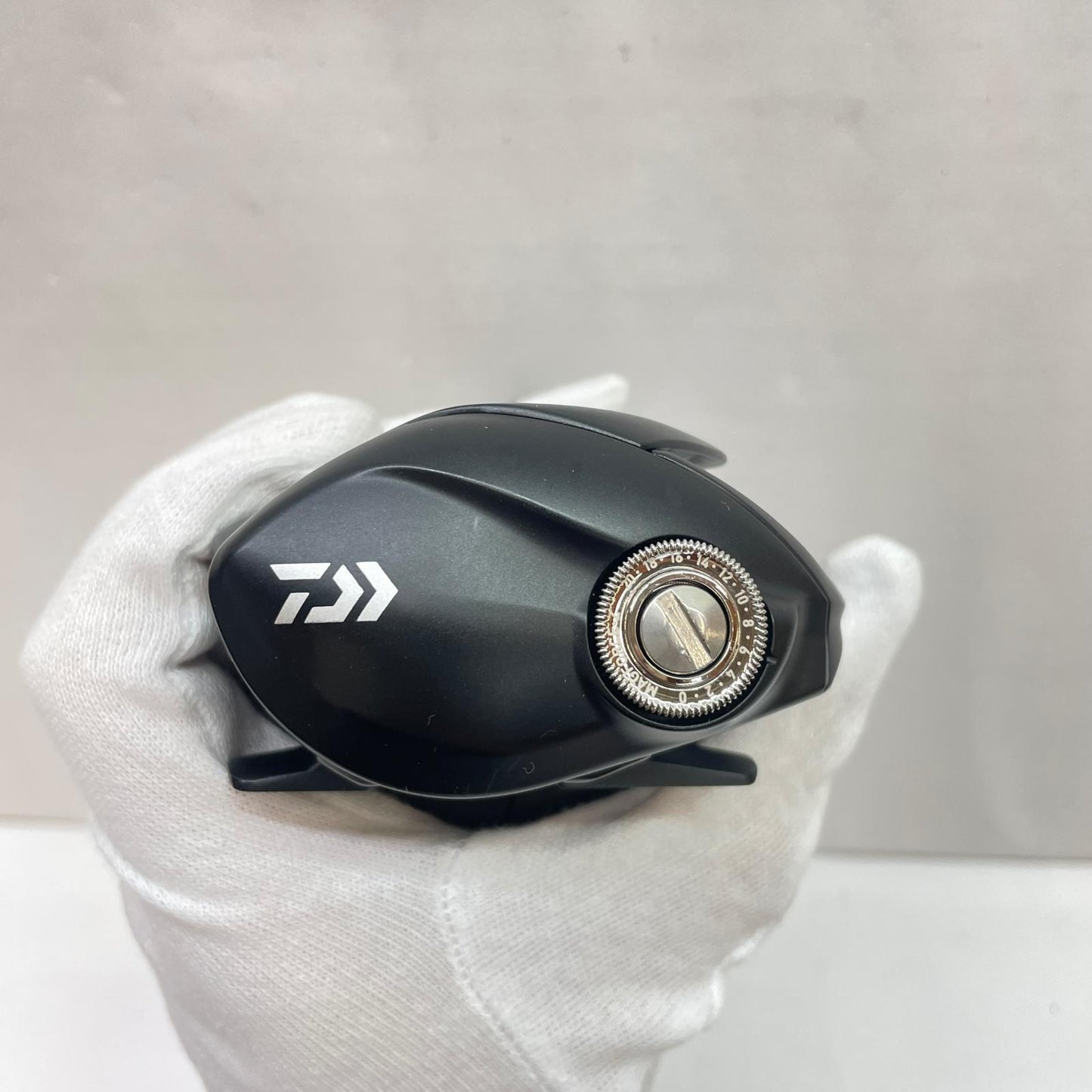 【フィッシング/釣り/釣具/リール】 【ベイトリール/左ハンドル】Daiwa | ダイワ 24タトゥーラTW100XHL 00630165【瀬戸大橋店】
