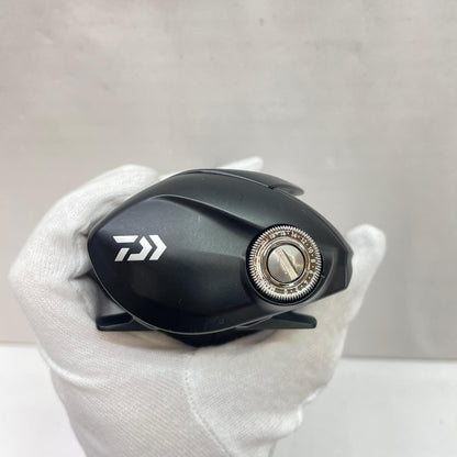 【フィッシング/釣り/釣具/リール】 【ベイトリール/左ハンドル】Daiwa | ダイワ 24タトゥーラTW100XHL 00630165【瀬戸大橋店】