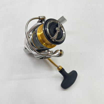 【フィッシング/釣り/釣具/リール】 【スピニングリール】Daiwa | ダイワ 21フリームスLT2500-XH ※サビあり(写真参照)【瀬戸大橋店】