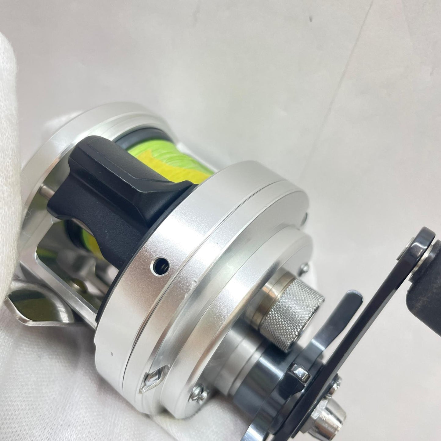 【フィッシング/釣り/釣具/リール】 【ベイトリール/右ハンドル】SHIMANO | シマノ 12オシアコンクエスト200PG 02916【瀬戸大橋店】