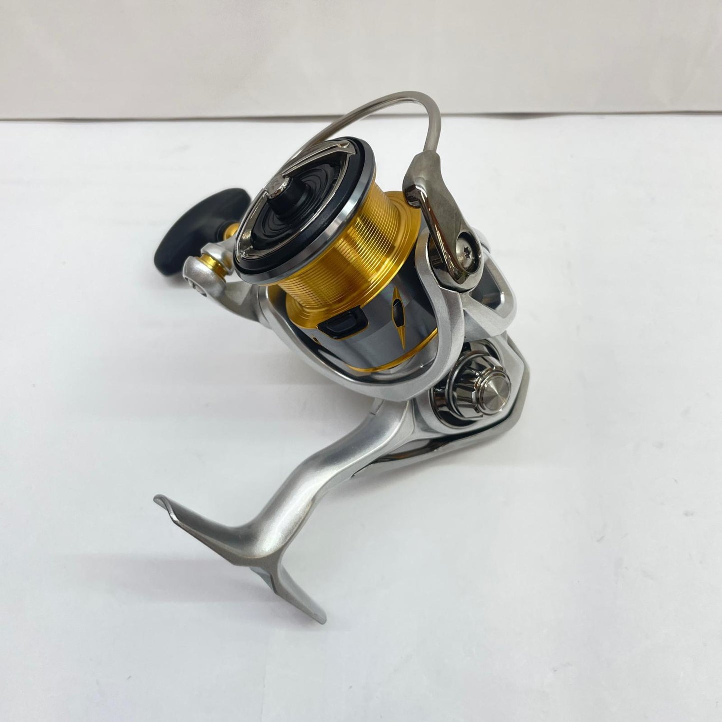 【フィッシング/釣り/釣具/リール】 【スピニングリール】Daiwa | ダイワ 21フリームスLT2500【瀬戸大橋店】