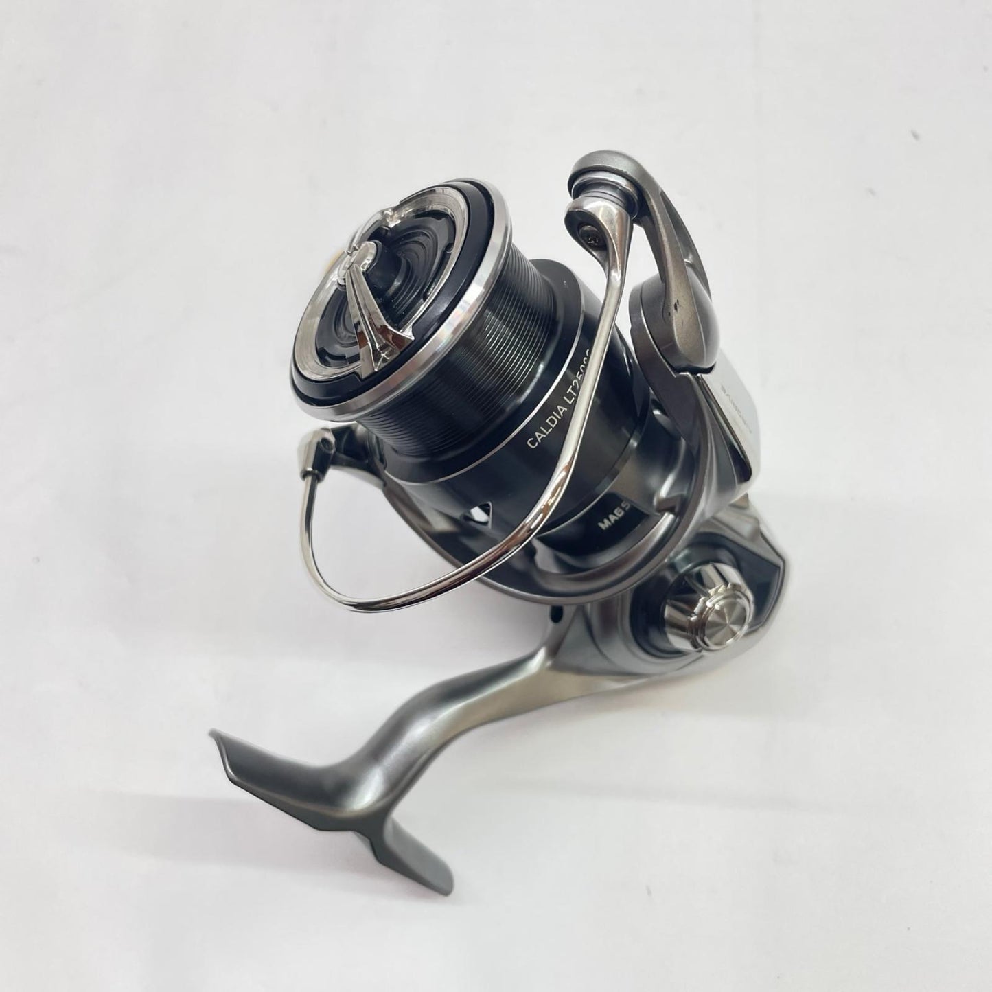 【フィッシング/釣り/釣具/リール】 【スピニングリール】Daiwa | ダイワ 25カルディアLT2500S 00060406【瀬戸大橋店】