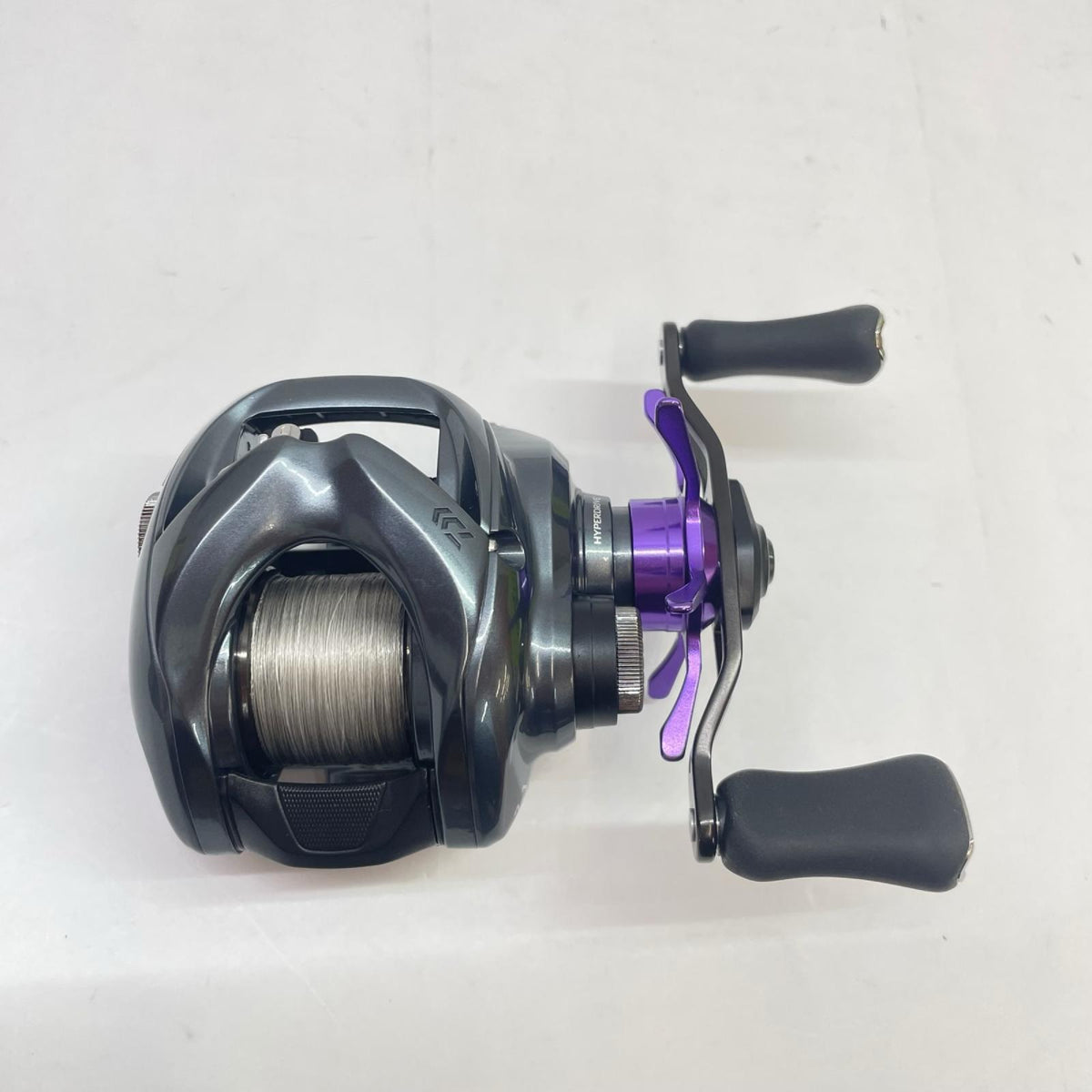【フィッシング/釣り/釣具/リール】 【ベイトリール/右ハンドル】Daiwa | ダイワ 25タトゥーラSVTW100H 00630153 ※カスタム品純正パーツありません。【瀬戸大橋店】